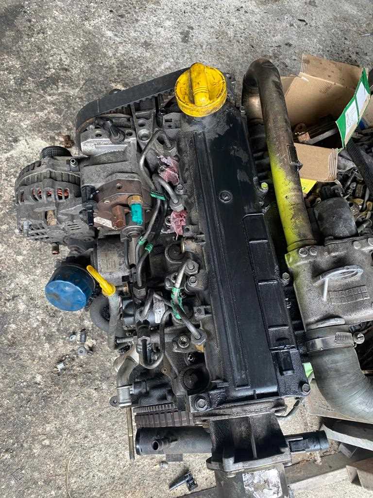 RENAULT KANGOO EURO 3 KOMPLE MOTOR